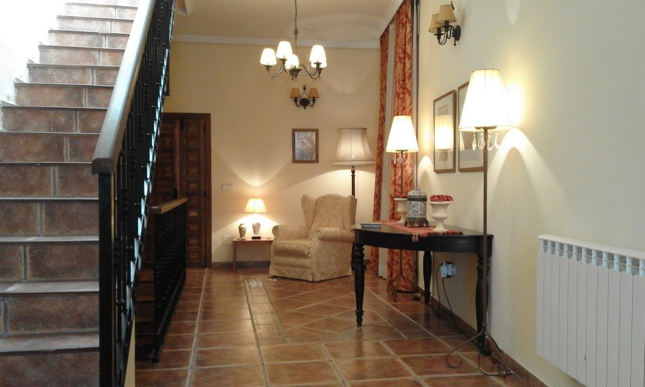 Hostal Rural Cumbres De Castilla Mandayona Ngoại thất bức ảnh