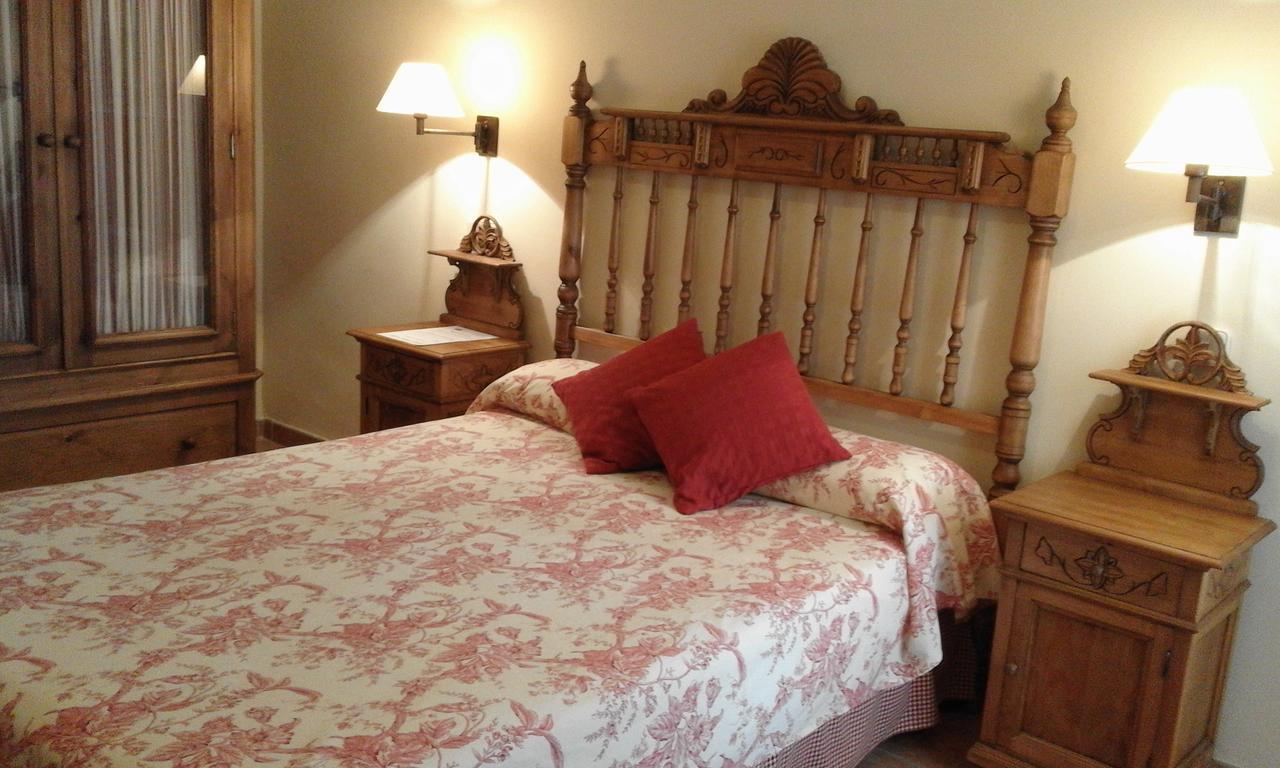 Hostal Rural Cumbres De Castilla Mandayona Ngoại thất bức ảnh