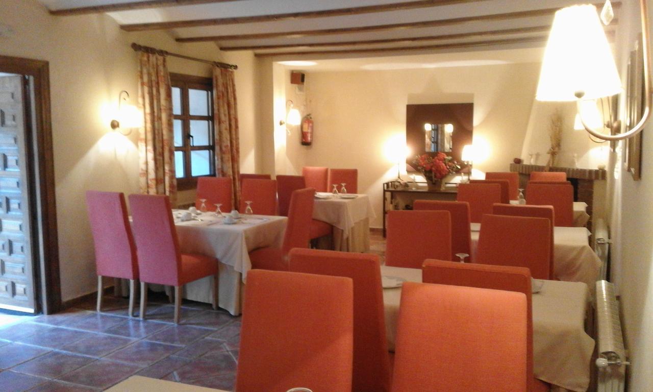 Hostal Rural Cumbres De Castilla Mandayona Ngoại thất bức ảnh