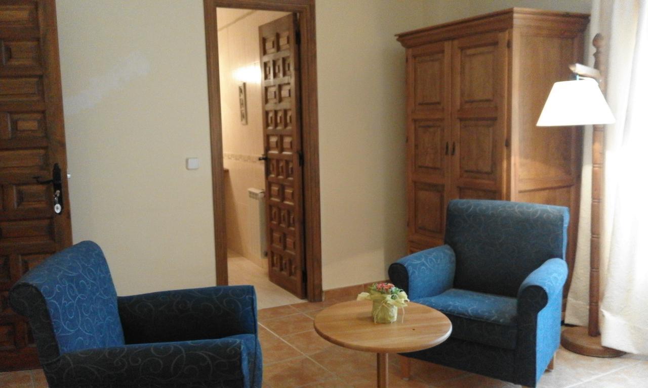 Hostal Rural Cumbres De Castilla Mandayona Ngoại thất bức ảnh