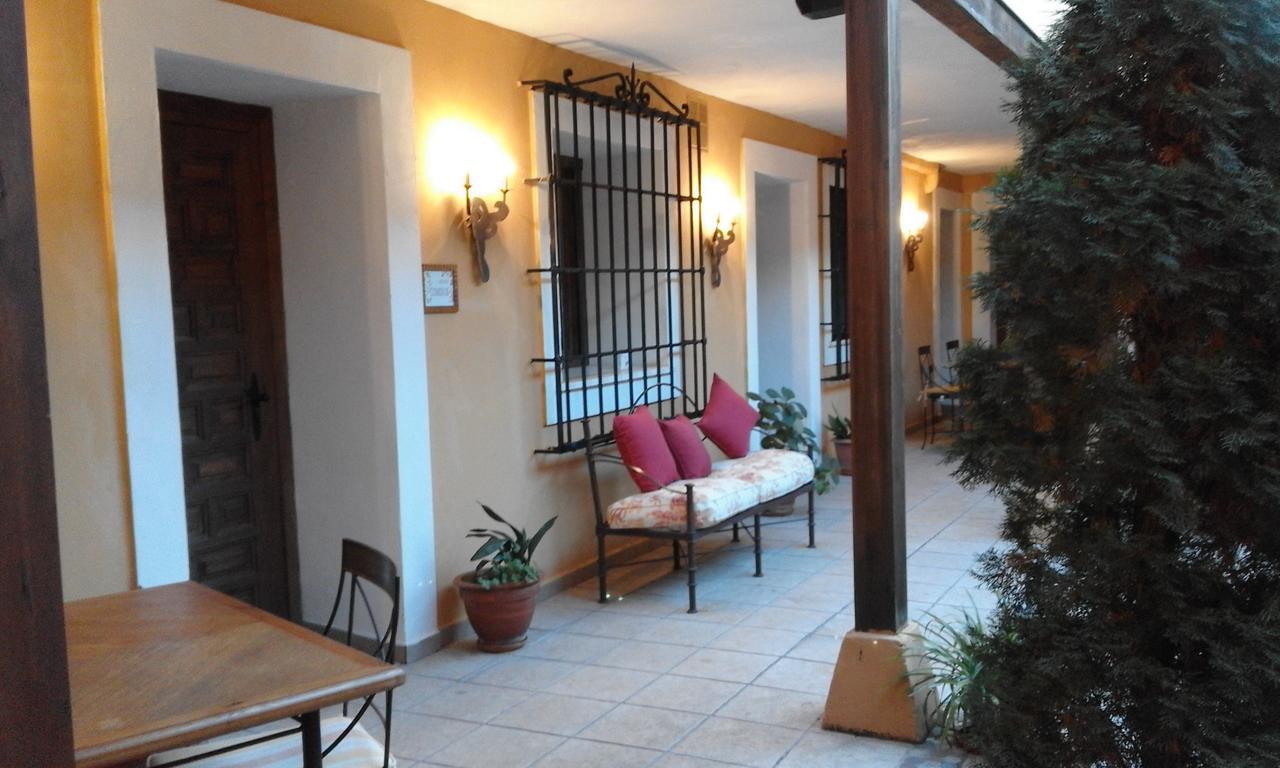 Hostal Rural Cumbres De Castilla Mandayona Ngoại thất bức ảnh