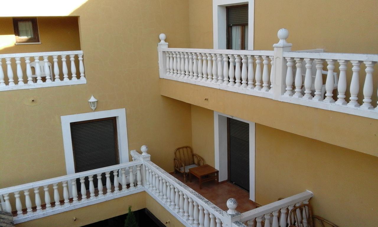 Hostal Rural Cumbres De Castilla Mandayona Ngoại thất bức ảnh