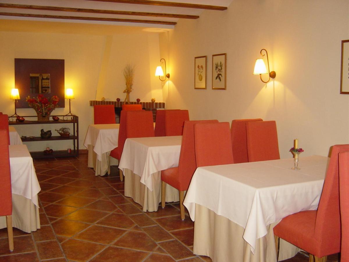 Hostal Rural Cumbres De Castilla Mandayona Ngoại thất bức ảnh