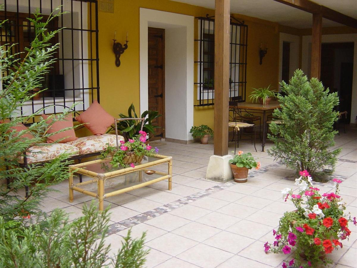Hostal Rural Cumbres De Castilla Mandayona Ngoại thất bức ảnh